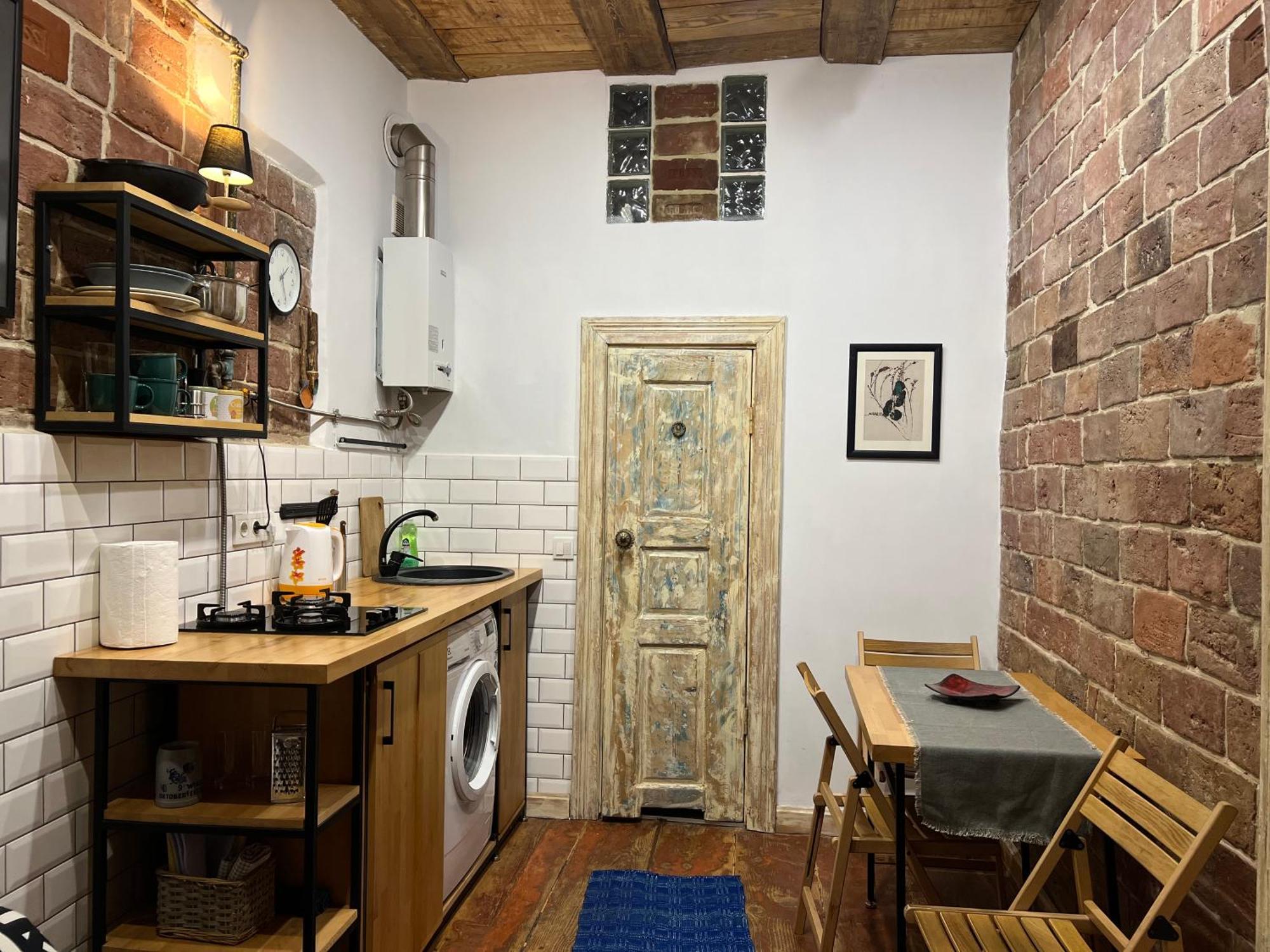 Loft-Style Apt On Virmenska Str Львов Экстерьер фото